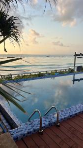 Coco Beach Hotel