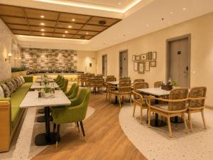 IVA Premium Delhi Airport - FREE Airport Drop