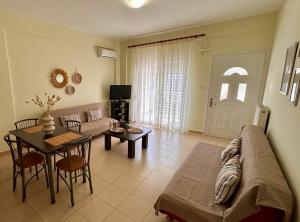 Theros Guesthouse Fanari