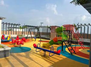 BlancHaus Stays - Sunset Studio I Viman Nagar I Near Pune Airport