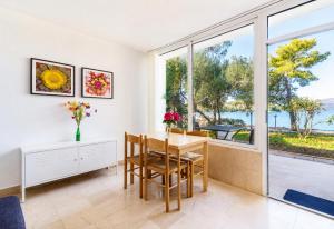 Apartment A2 - Prvi zal