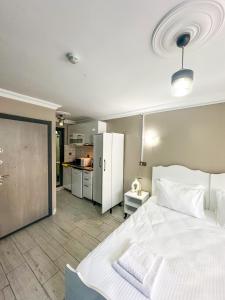 Aksoy Old City Suites