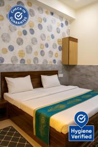 Hotel Regal Delight Star Taj - Best Rated Area #hygienic and Affordable Rooms, Check in Guarantee,Near Taj mahal