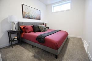 Stylish Retreat with King Bed Long Stays WEM Disney