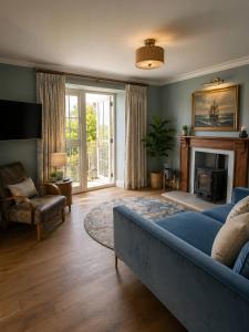 New Stunning house St Ives with parking