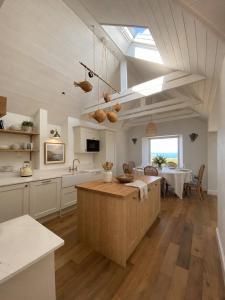 New Stunning house St Ives with parking