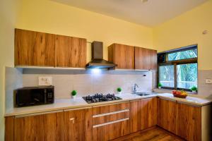 Luxy 2BHK Apartment Near Candolim
