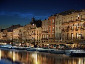 Hotels Le Grand Hotel : photos des chambres