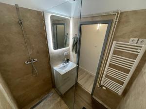 SkyRise Apartman