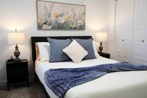 Kinglet 4BR Getaway AC Garage Near WEM Disney
