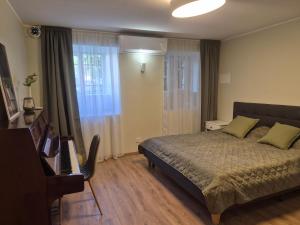 Tyzenhauz Apartment Vilnius 5 Min Walk to Old Town