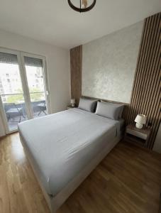 Lunara Lux Apartment, Modern Design Stay - Skopje