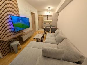 Lunara Lux Apartment, Modern Design Stay - Skopje