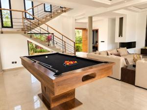 Villa Palm Oasis Dar Bouazza 300m2 Piscine 3 suites - 4 chambres - HomeCity Signature Casablanca