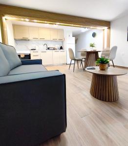 Voulas Apartment 4