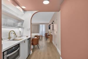 Luxury Beachfront Escape Sunny Isles