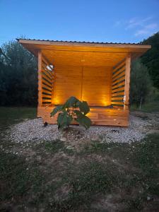 Glamping Ribnik Hrenca