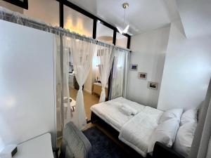 Serendipity Suite Cozy, Fast WiFi, Timog, ABS CBN