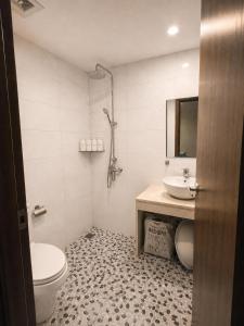 Cozy Private Room at Vinhomes Green Bay - Great Location & Free Netflix