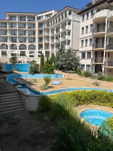 The Cliff Family Apartment