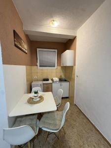 Mari Apartmani