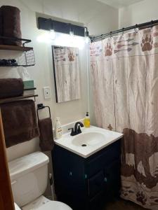 Sierra Pines Chalet Near Ski Slopes and Hiking,Biking Trails