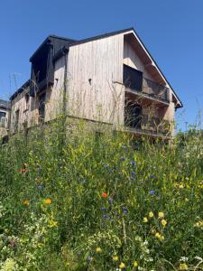 Aldrov Deerhouse