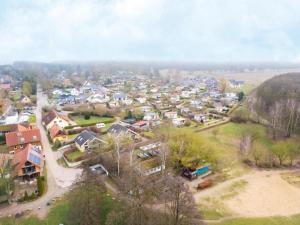 Gemütlicher Doppelbungalow mit Terrasse und Garten im Ferienpark Mirow
