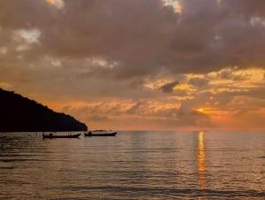 Yellow Sun Mpay Bay Koh Rong Sanloem