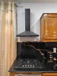 مفروشة السعادة
