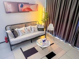 Georgetown Urban Family & Baby-Friendly Home with Skypool Seaview
