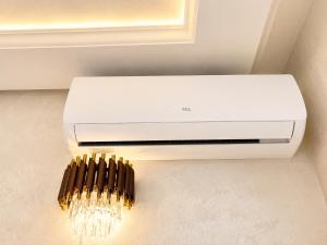 Elegant & Bright 2 Min to TGV & Corniche Beach