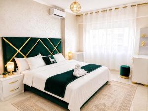 Elegant & Bright 2 Min to TGV & Corniche Beach