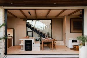 Maison Kala - Elegant Stay in Seseh, 3 Min to Beach