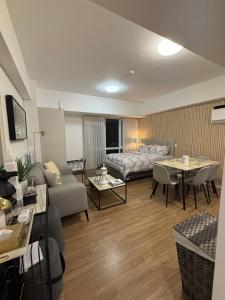 Abreeza Place Relaxing Condo in Davao City