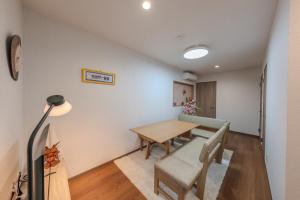 Nikyo Rannokan 2026 New B&B 5 minutes to Kujo Station Villa in Osaka