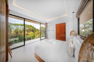 Secret Palm - Spacious 4BR Villa in Balangan, Uluwatu