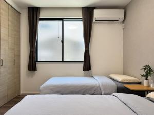 Huge Terrace Villa 3 Minutes to Tengachaya Direct Access to Namba KIX Kyoto Two Bathrooms, Dryer Tenshin