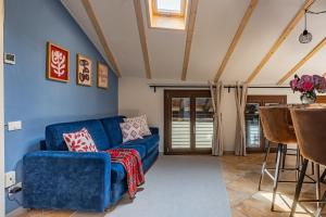 Attic for 4 in the center, everything within walking distance!