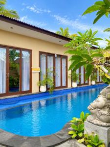 Pool View Mezzanine Loft