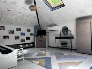 Sea Loft Varna - Entire 3 Level House, City Center