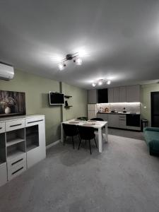 Sea Loft Varna - Entire 3 Level House, City Center