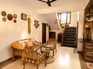 Whispering Meadows Luxury Villa with kitchen