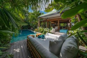 Bawa House - Lush 5BR Retreat 7 Min to Beach