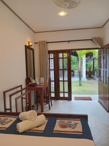 Hiri Point Villa