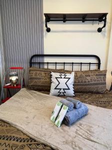5 mins from Airport NAIA T1 Arista Place 1BR 2BR Veranda Parking Fast Wifi Netflix