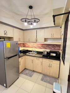 5 mins from Airport NAIA T1 Arista Place 1BR 2BR Veranda Parking Fast Wifi Netflix