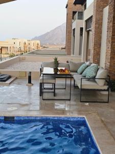 Sifah Beachfront 613B
