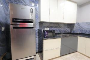 Luxury Aparatment -Golf Course Road-Corporate hub