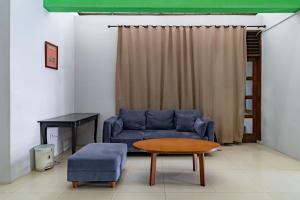 RedDoorz Plus near Cilandak Town Square 2